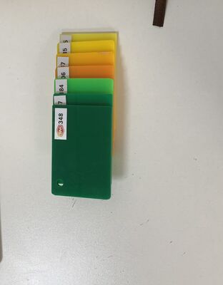 Αγορά 22mm Thick Uniform Hue Easy-to-Process Cast Acrylic Sheet for Exhibition Displays online manufacture