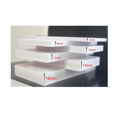 Λευκό PVC 4x8 Celuka Επεκτεινόμενο Pvc Foam Board Διακοσμητικό Ελεύθερο Πίνακα για ντουλάπια κουζίνας