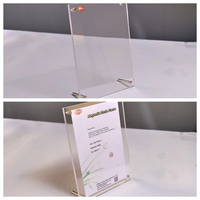 Ακρυλικό πλαίσιο φωτογραφίας με στερέωμα